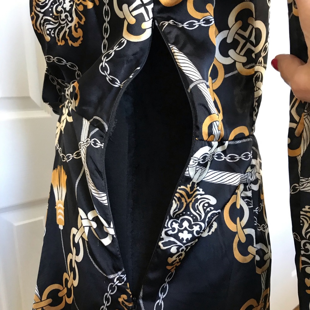 Black Chain-Print Wrap Midi Dress - Picture 9 of 13